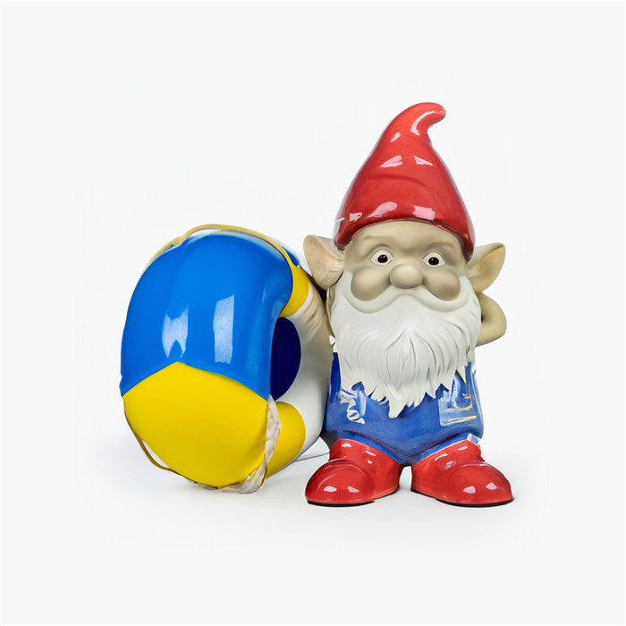 Gnome swimmer Gnome swimmer